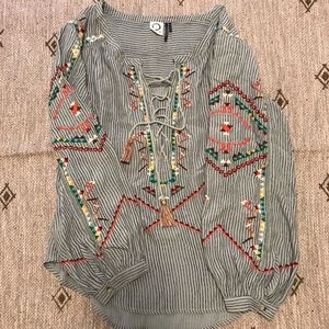Anthropologie | Akemi and Kin blouse